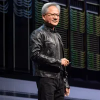 英伟达CEO：我们在中国的人工智能加速器市场份额降至零%