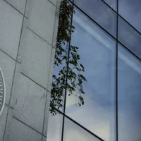 SEC、四半期報告義務の廃止を目指す