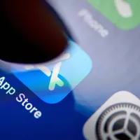 start-ups-challenge-apple-over-curbs-on-ai-vibe-coding-apps-47995888